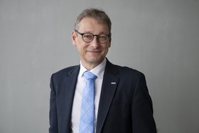 TUHH-Präsident Andreas Timm-Giel ist für den Titel „Hochschulmanager∗in des Jahres 2025“ nominiert. Verliehen wird die Auszeichnung vom CHE Centrum für Hochschulentwicklung gemeinsam mit der Wochenzeitung DIE ZEIT.